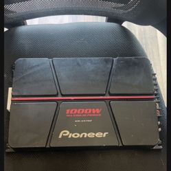 Pioneer Amplifier 1,000 Watts 