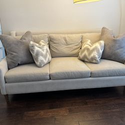 Haverty’s 3 Seat Couch Sofa