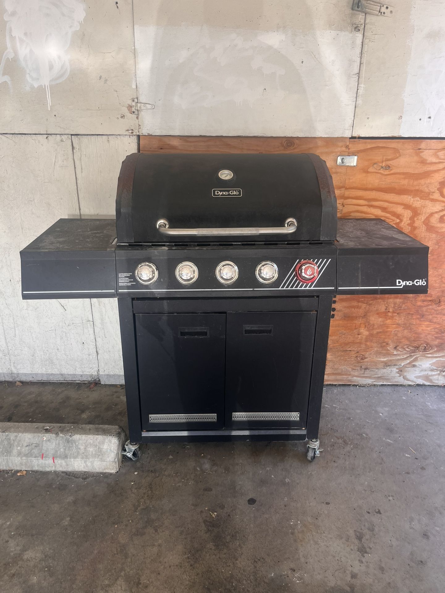 DYNO GLO Grill