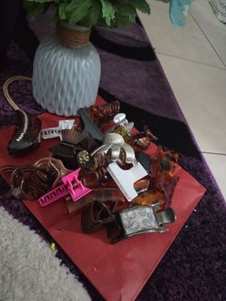 Mixed Lot of Hair Claw Clips