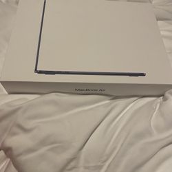 MACBOOK AIR 13inch M3