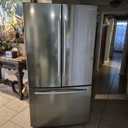 Refridgerator 