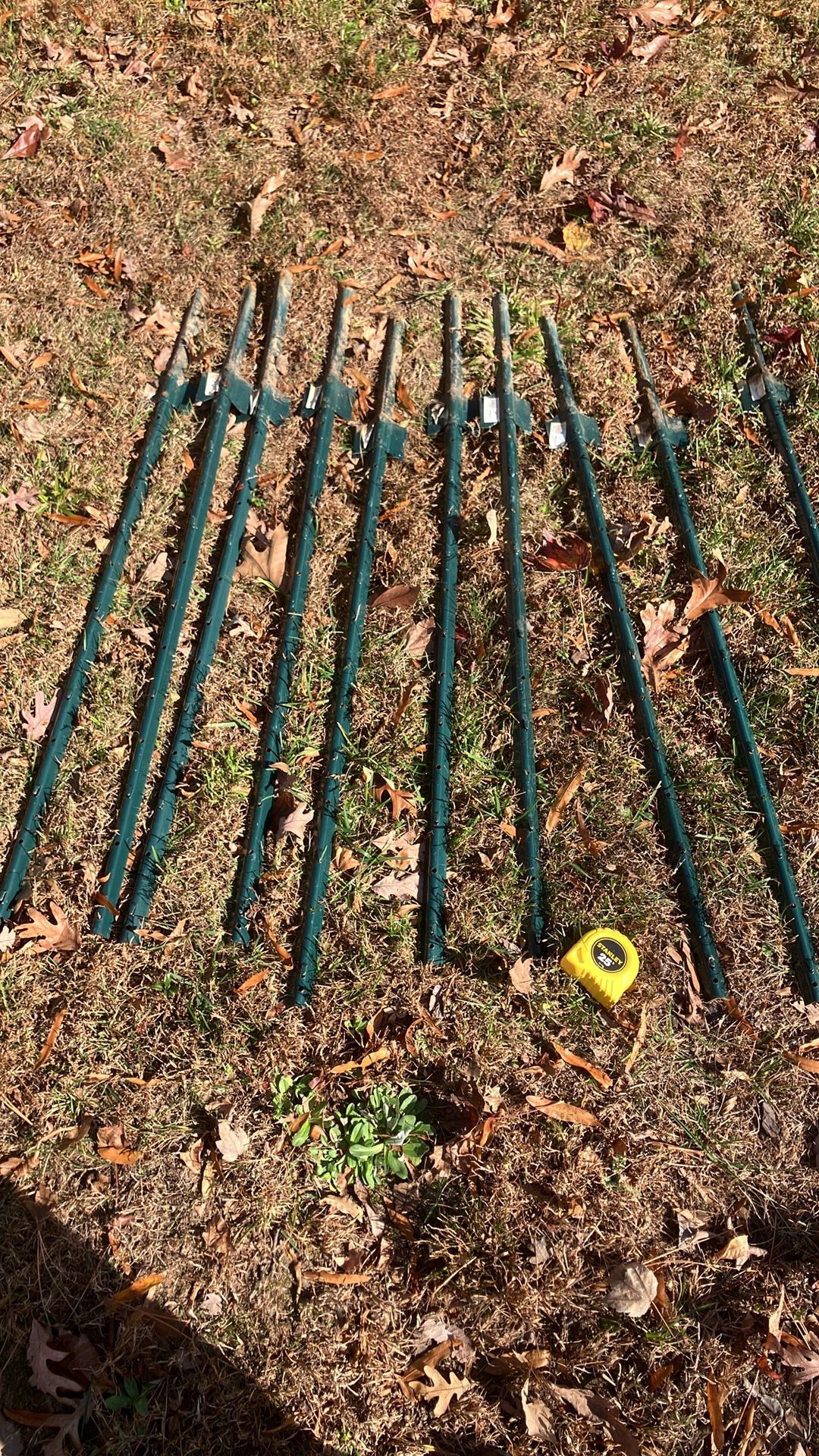 Green Plastic Garden Fence and 10 posts (4ft)