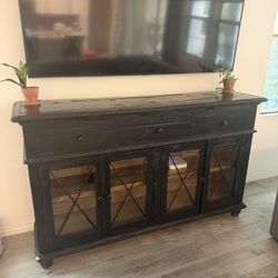 Jerome’s Console & Coffee Table Set