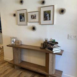 Entry Way Table 