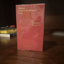 Baccarat Rouge 540 Extrait de parfum