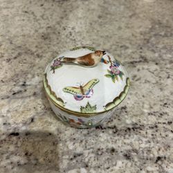 Herend Hungary sugar bowl pristine  condition. 