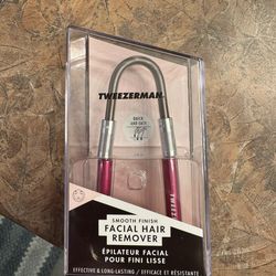 Facial hair remover new in box