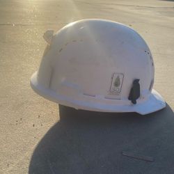 Hard hat 
