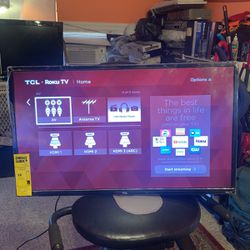 TCL Roku 32” Smart Tv With Remote Control 