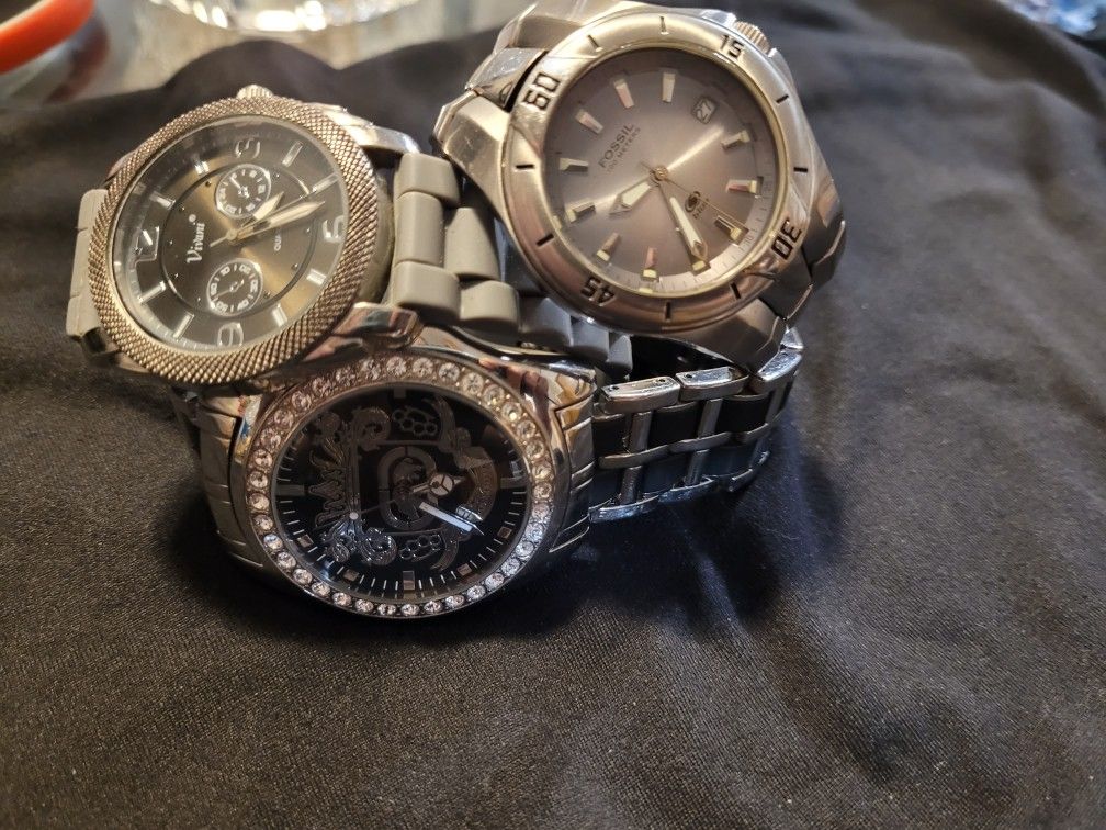 Vivani watch hotsell