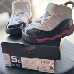 Toddler Jordan’s 11s Size 5 