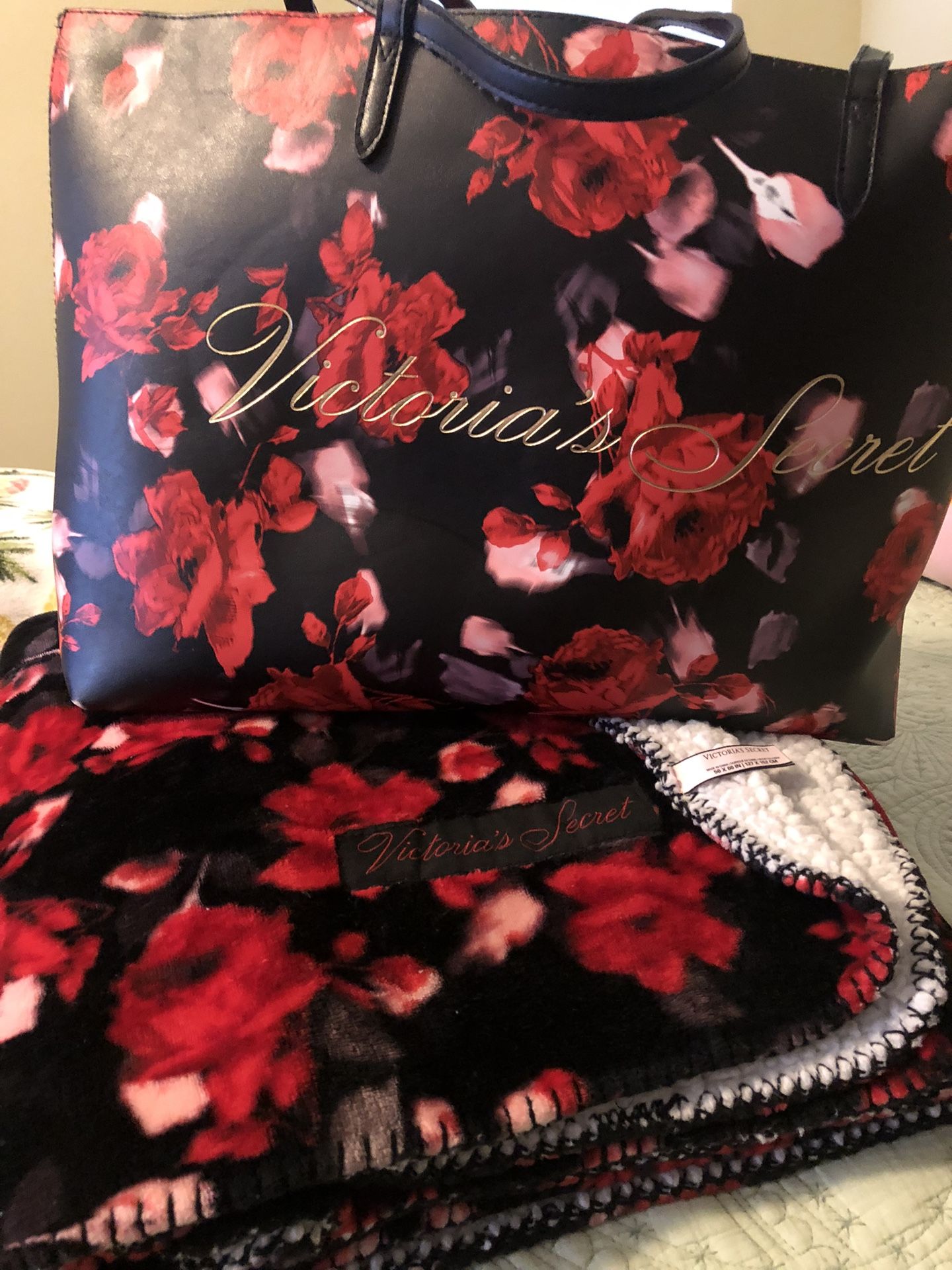 Victoria Secret Throw Blanket And Tote