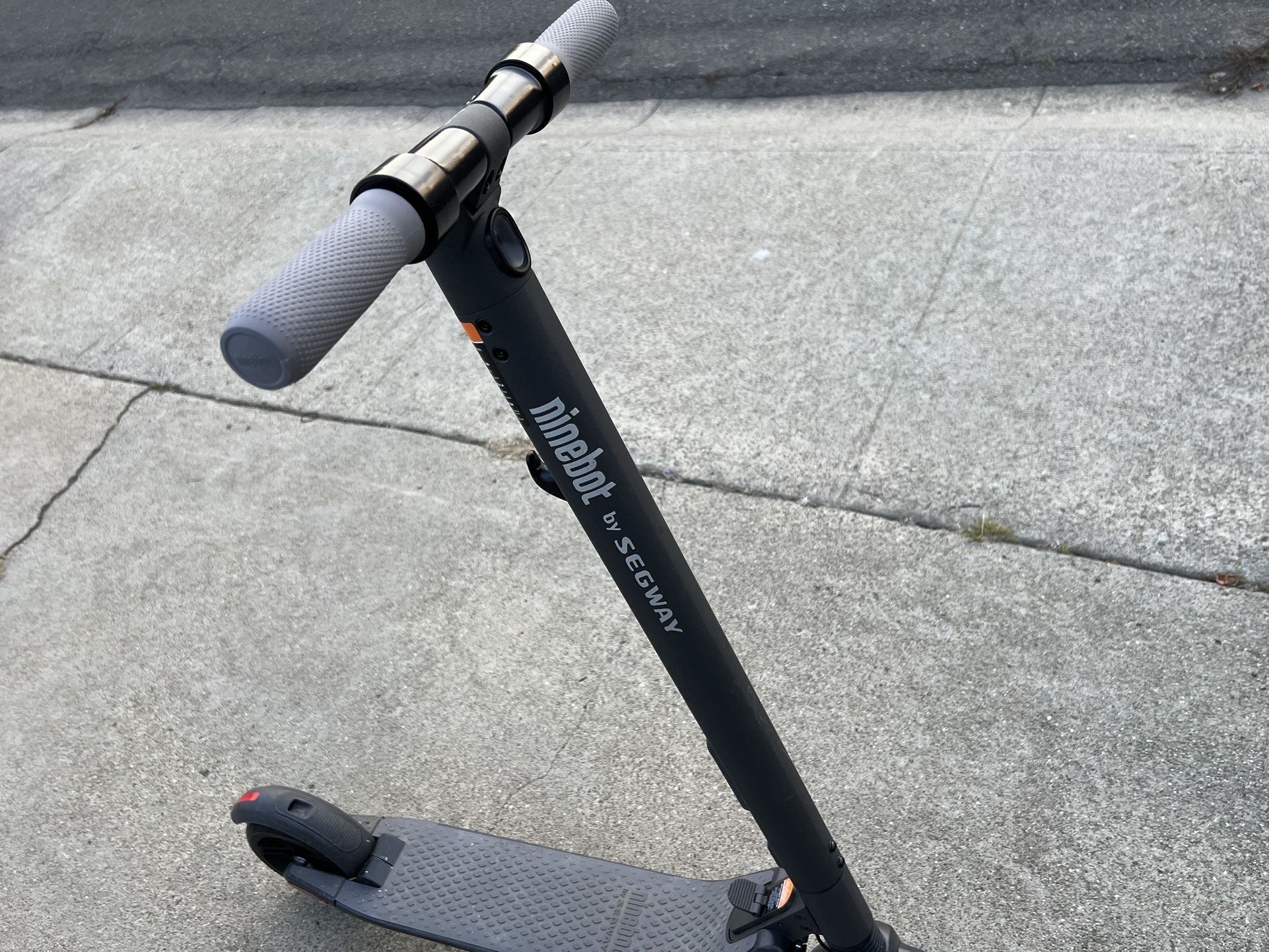 Segway ES2 Ninebot KickScooter