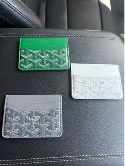 Tarjetero card holder