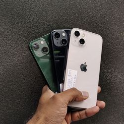 iPhone 13 128GB Unlocked Excellent condition - On Special Cash deal $289 + Free SP 🤩