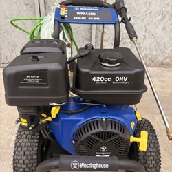 Westinghouse 4400-PSI, 4.2-GPM Heavy Duty Gas Pressure Washer with 5 Nozzles