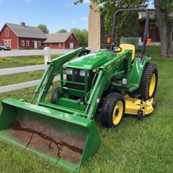 John Deere 4300