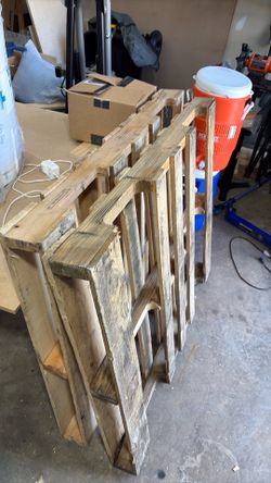 2 pallets for FREE