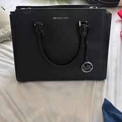 Michael kors Bag New With Tag