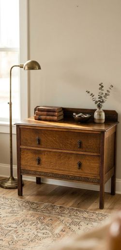 Antique Quarter-Sawn Tiger Oak 2-Drawer Dresser / Commode