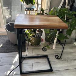 Side Table With Outlets USB C Port