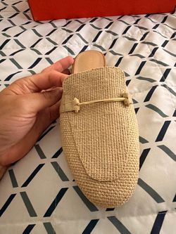 Women’s Shoe - size 7 (24 1/2)