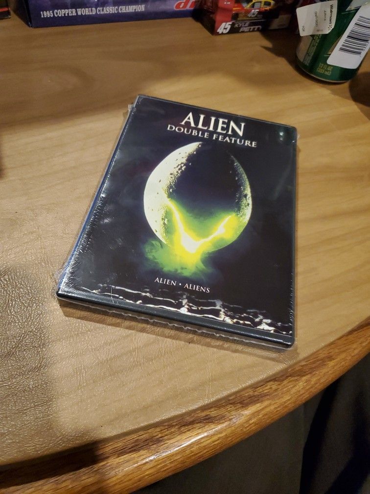 Alien And Aliens(Factory Sealed)Sci-Fi D.V.D