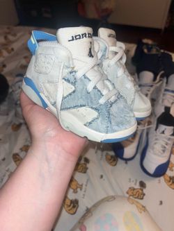 Denim Jordan’s 7s size (7c)