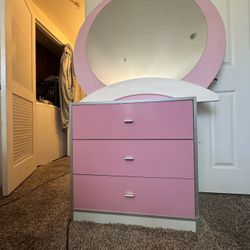 Dressers/Cabinet