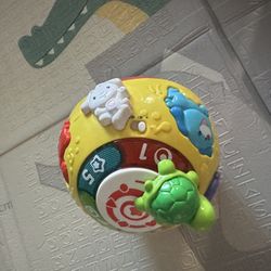 VTech Wiggle and Crawl Ball, Multicolor