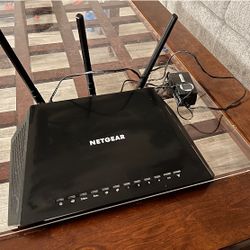 NETGEAR Smart WiFi Router with Dual Band Gigabit for Amazon Echo/Alexa - AC1750 (R6400-100NAS)