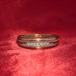 10k Yellow Gold Diamond Round Cut Band Ring 