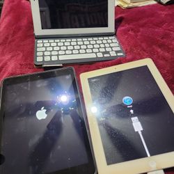 3 Ipads 2 Need to be ITunes Synced...other Works With Keyboard 