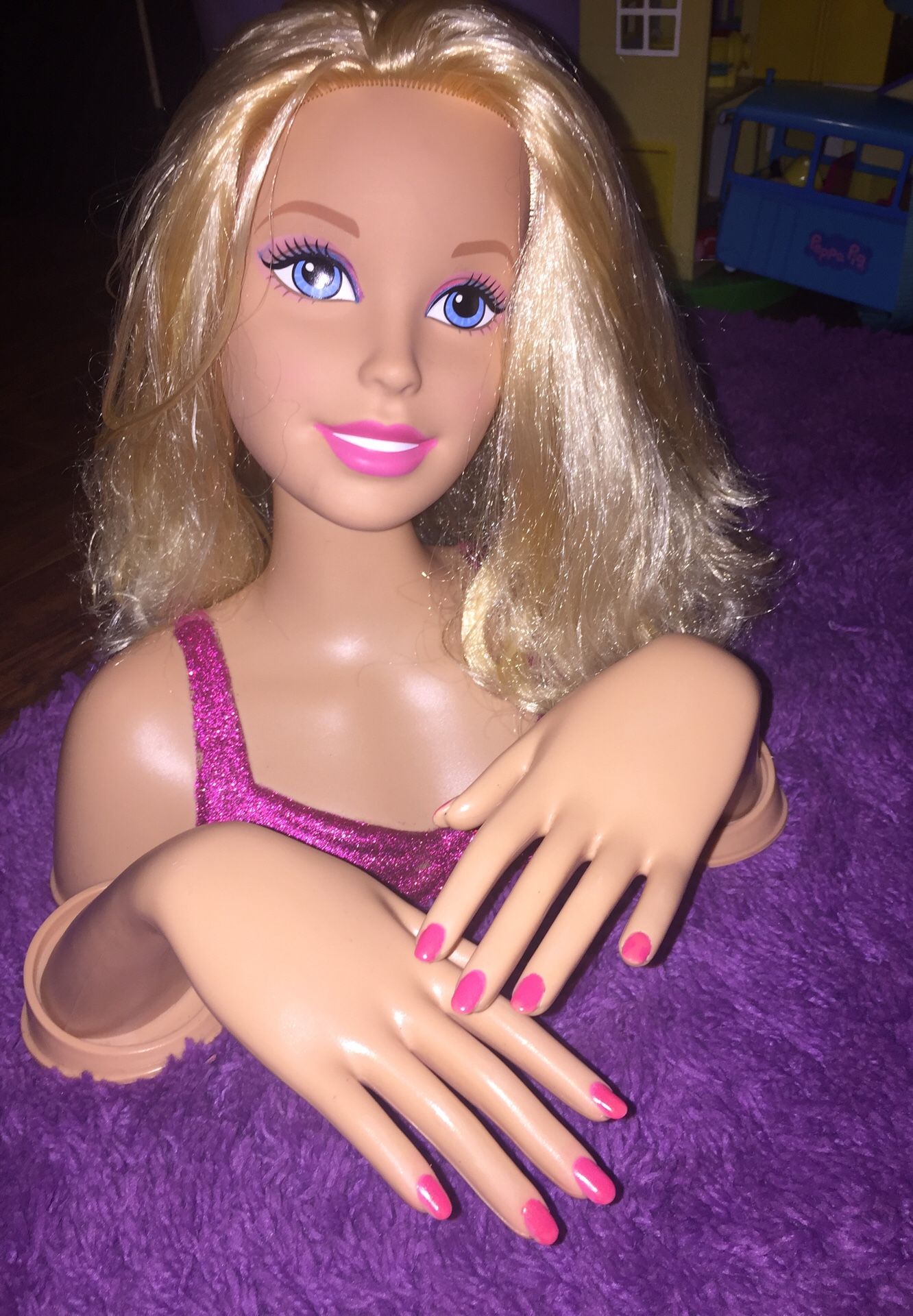Barbie mannequin head