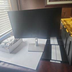 19" Dell Monitor 