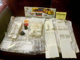 Vintage Amt Ertl 1/25 complete model kit with box included Kodak film racing team transporter all pieces come in factory plastic never opened