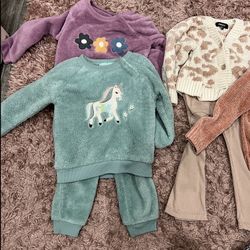 2T / 24 Month Toddler  Girl Clothing / Clothes 