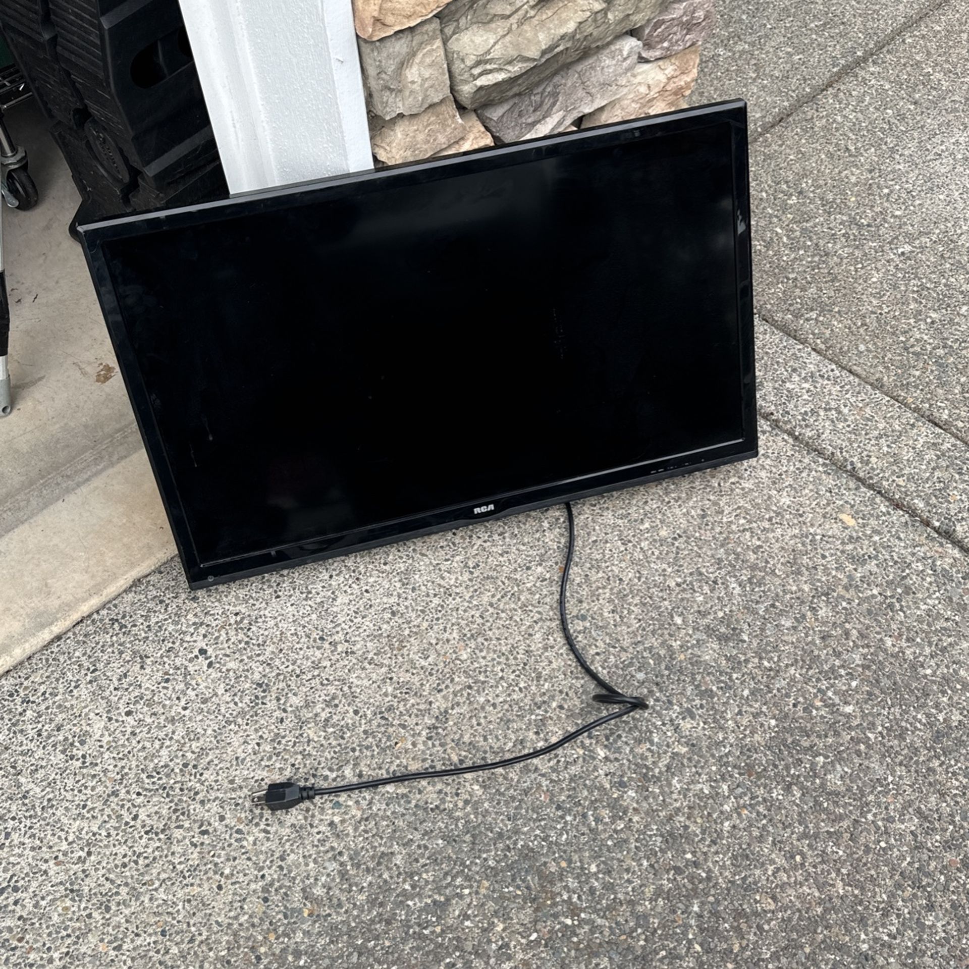 RCA LED 32in Tv