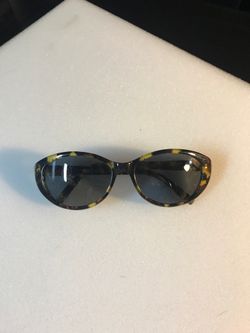 Anne Klein //sunglasses