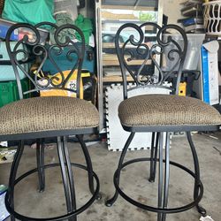 Callee Inc Valencia  Swivel Bar Stools