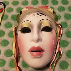 About Face Clay Mask Wall Art Flamingo Dancer