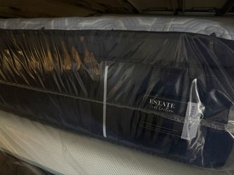 Full Stearns And Foster Estate Pillow Top Mattress 