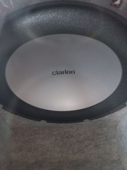 Dual 12 inch Clairion subwoofers
