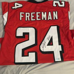 Devonta Freeman Autographed Jersey 
