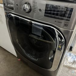 Lg Mega Capacity Washer And Dryer Set