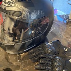 HJC Helmet & Fox Carbon Fiber Gloves