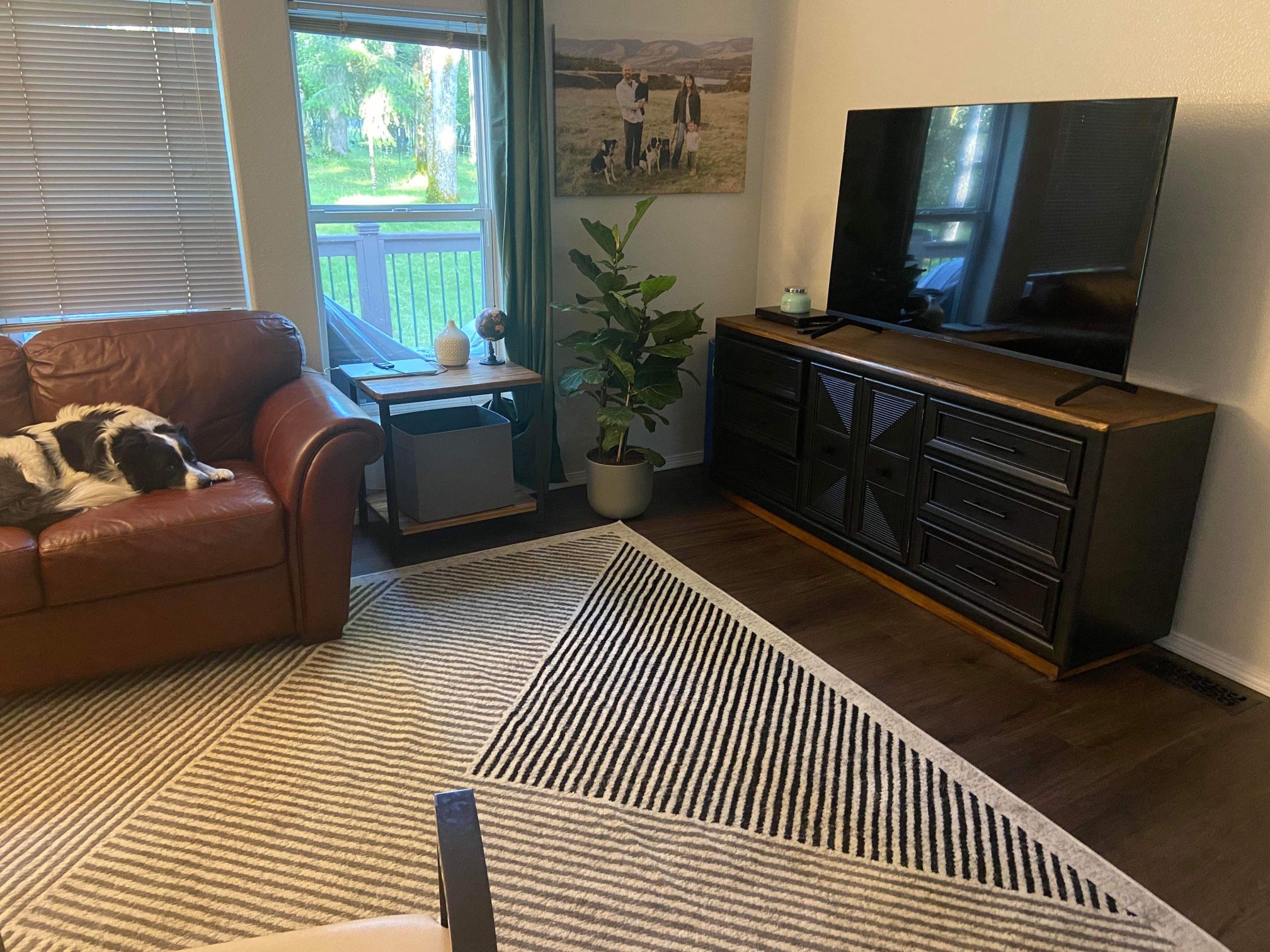 Beautiful Black Solid Wood Dresser