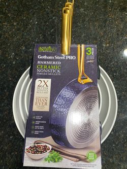 Set of 3 Nonstick Pans