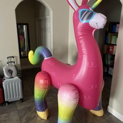 🎉🌈 Giant Inflatable Rainbow Llamacorn Sprinkler – OVER 6 FT TALL! 🦄💦  Make summer magical with this colorful Creatology Llamacorn Sprinkler – perf
